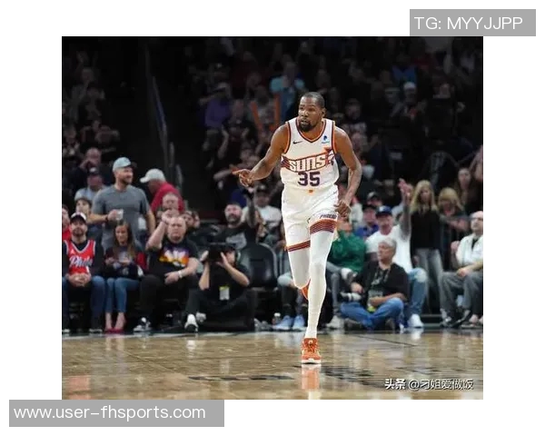 布克展望未来球队成长期待每场比赛的胜利与进步